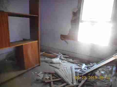 4400 St Clair (38)_m.jpg